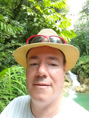 <span>Robbie Butchito, 57</span> <span style='width: 25px; height: 16px; float: right; background-image: url(/bitmaps/flags_small/CH.PNG)'> </span><br><span>Aarau, Switzerland</span> <input type='button' class='joinbtn' style='float: right' value='JOIN NOW' />