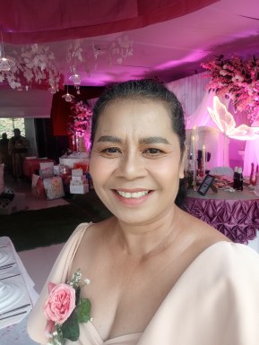 <span>Ma Jean, 55</span>&nbsp;<span style='width: 25px; height: 16px; float: right; background-image: url(/bitmaps/flags_small/PH.PNG)'>&nbsp;</span><br><span>Tawagan, Philippines</span>&nbsp;<input type='button' class='joinbtn' style='float: right' value='JOIN NOW' />