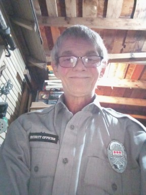 <span>Eddie Barwick, 61</span> <span style='width: 25px; height: 16px; float: right; background-image: url(/bitmaps/flags_small/US.PNG)'> </span><br><span>Salt Lake, 美国</span> <input type='button' class='joinbtn' style='float: right' value='JOIN NOW' />