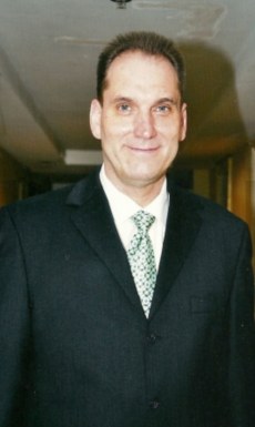 <span>Uwe, 50</span> <span style='width: 25px; height: 16px; float: right; background-image: url(/bitmaps/flags_small/DE.PNG)'> </span><br><span>Stuttgart, Germany</span> <input type='button' class='joinbtn' style='float: right' value='JOIN NOW' />